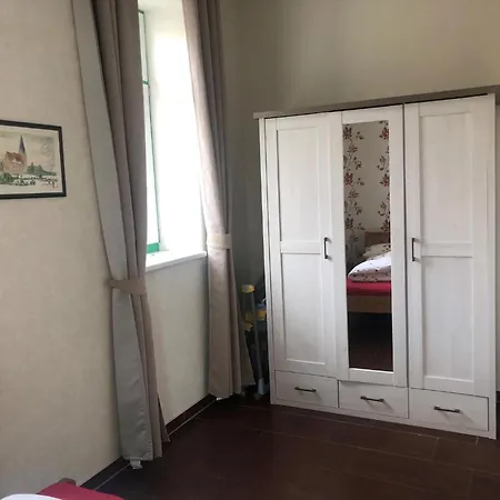 In Dreveskirchen Mit Kleinem Garten *